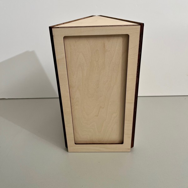 PLY TRIANGLUAR MENU HOLDER 7